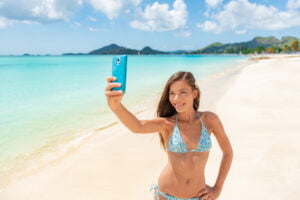 Do self esteem selfies help reach your goal?